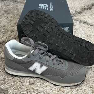New Balance Kids Gray Mesh & Suede Sneakers. Kids size 5